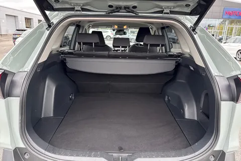 CY69DZX Toyota Rav4 2.5 VVT-h Design CVT 4WD Euro 6 (s/s) 5dr Thumbnail #7