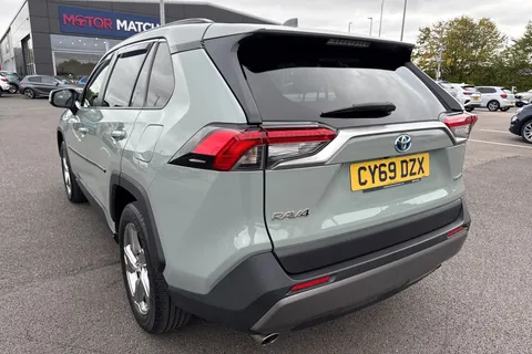 CY69DZX Toyota Rav4 2.5 VVT-h Design CVT 4WD Euro 6 (s/s) 5dr Thumbnail #8