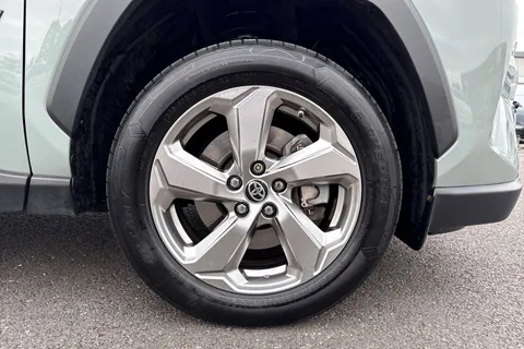 CY69DZX Toyota Rav4 2.5 VVT-h Design CVT 4WD Euro 6 (s/s) 5dr Thumbnail #10