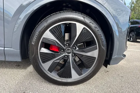 PF25AVR Audi Q6 E-Tron Q6 SUV Edition 1 e-tron performance  225,00 kW Thumbnail #10