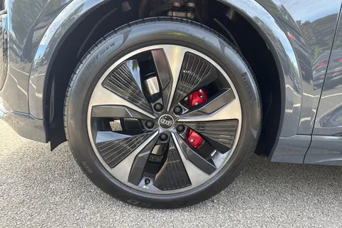 PF25AVR Audi Q6 E-Tron Q6 SUV Edition 1 e-tron performance  225,00 kW Thumbnail #11