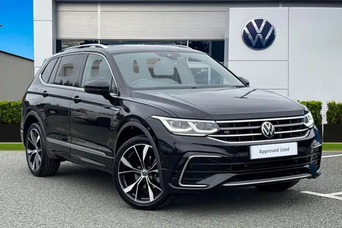 DX72ZVL Volkswagen Tiguan Allspace 1.5 TSI R-Line 5dr DSG ⭐1 Year VW Warranty⭐ Thumbnail #2