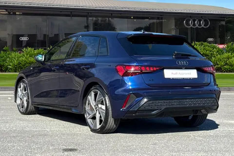 PJ25UKT Audi A3 Black Edition 35 TFSI  150 PS S tronic Thumbnail #3