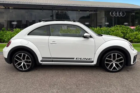 FE18WVR Volkswagen Beetle 1.2 TSI Dune Euro 6 (s/s) 3dr Thumbnail #4