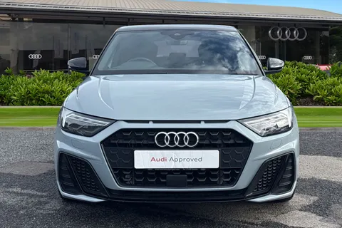 PY23GZH Audi A1 Black Edition 35 TFSI 150 PS S tronic Thumbnail #6