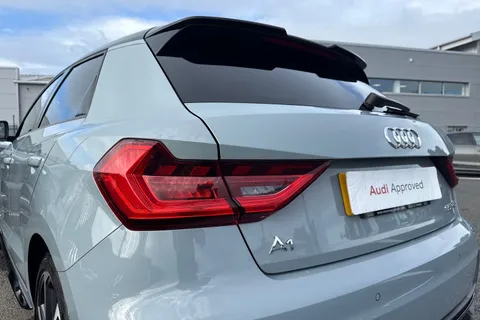 PY23GZH Audi A1 Black Edition 35 TFSI 150 PS S tronic Thumbnail #8