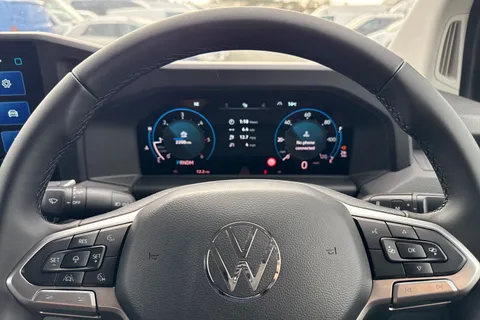 25 of 39 for VOLKSWAGEN TRANSPORTER 2.0 TDI 170 Commerce Pro Van Auto