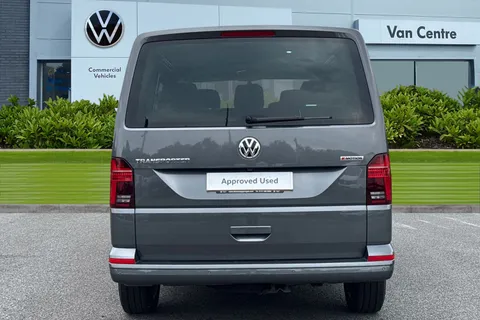 DG74EBF Volkswagen Transporter 2.0 TDI 150 Highline Kombi Van DSG Thumbnail #5