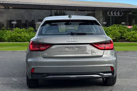  Audi A1 1.0 TFSI 25 Sport Sportback Euro 6 (s/s) 5dr Thumbnail #5