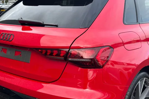  Audi A3 2.0 TDI Black Edition Sportback S Tronic Euro 6 (s/s) 5dr Thumbnail #8