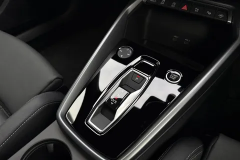  Audi A3 2.0 TDI Black Edition Sportback S Tronic Euro 6 (s/s) 5dr Thumbnail #23