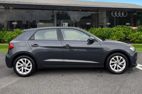 PX72YNG Audi A1 Sport 30 TFSI 110 PS S tronic Thumbnail #4