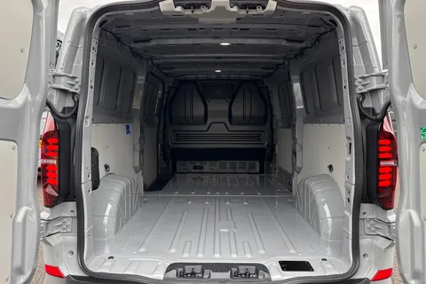 MF75FOD Volkswagen Transporter T32 Panel Van Commerce LWB 150 PS 2.0 TDI 8sp Automatic Thumbnail #10