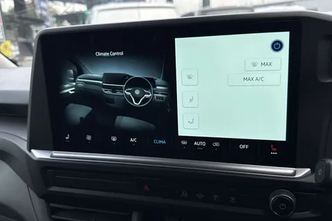 MF75FMZ Volkswagen Transporter T30 Panel Van Commerce Pro SWB 150 PS 2.0 TDI 8sp Automatic Thumbnail #19