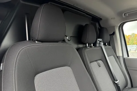 MF75FOD Volkswagen Transporter T32 Panel Van Commerce LWB 150 PS 2.0 TDI 8sp Automatic Thumbnail #21