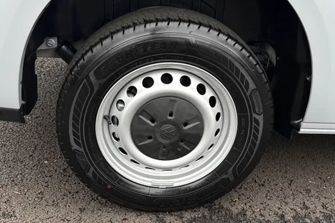 MF75FOD Volkswagen Transporter T32 Panel Van Commerce LWB 150 PS 2.0 TDI 8sp Automatic Thumbnail #23