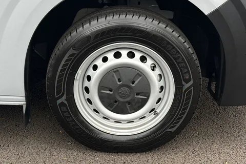 MF75FOD Volkswagen Transporter T32 Panel Van Commerce LWB 150 PS 2.0 TDI 8sp Automatic Thumbnail #24