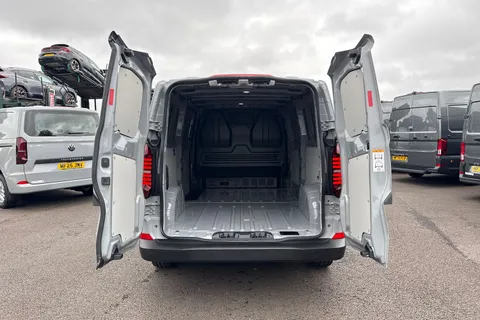 MF75FOD Volkswagen Transporter T32 Panel Van Commerce LWB 150 PS 2.0 TDI 8sp Automatic Thumbnail #31