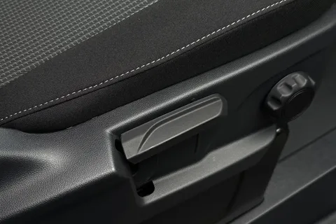 MF75FMZ Volkswagen Transporter T30 Panel Van Commerce Pro SWB 150 PS 2.0 TDI 8sp Automatic Thumbnail #35