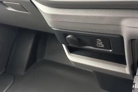 MF75FOD Volkswagen Transporter T32 Panel Van Commerce LWB 150 PS 2.0 TDI 8sp Automatic Thumbnail #34