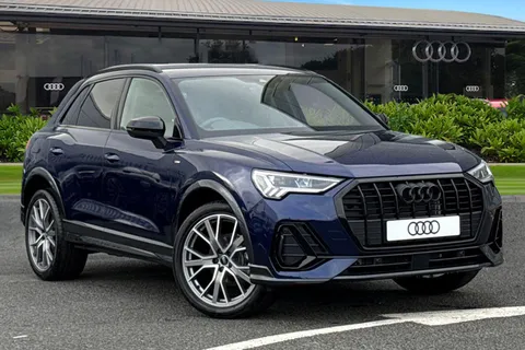 Audi Q3 1.5 TFSI CoD 35 Black Edition S Tronic Euro 6 (s/s) 5dr Thumbnail #2