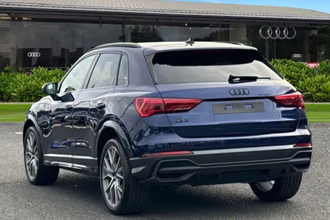 Audi Q3 1.5 TFSI CoD 35 Black Edition S Tronic Euro 6 (s/s) 5dr Thumbnail #3