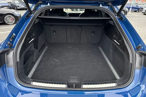 PX25WZL Audi A6 Avant 2.0 TDI Launch Edition S Tronic quattro Euro 6 (s/s) 5dr Thumbnail #7