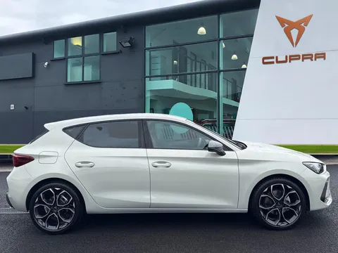 DK25XZH CUPRA Leon 1.5 eTSI 150 V1 5dr DSG Thumbnail #4