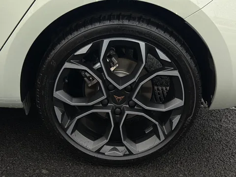 DK25XZH CUPRA Leon 1.5 eTSI 150 V1 5dr DSG Thumbnail #7