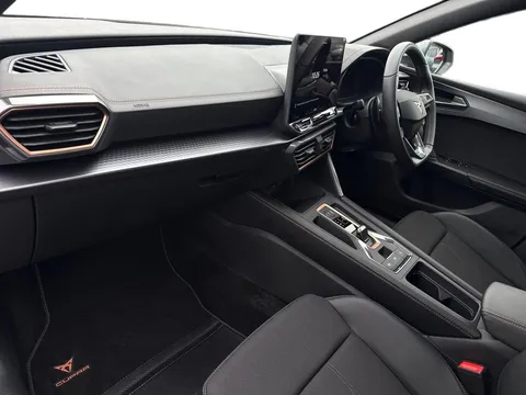 DK25XZH CUPRA Leon 1.5 eTSI 150 V1 5dr DSG Thumbnail #9