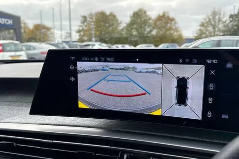 DF24YYH PEUGEOT E-3008 73kWh GT Auto 5dr Thumbnail #52