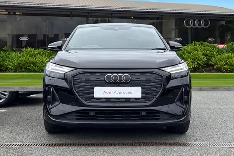 KN25MBX Audi Q4 e-tron Q4 Sportback Black Edition 45 e-tron 210,00 kW Thumbnail #6