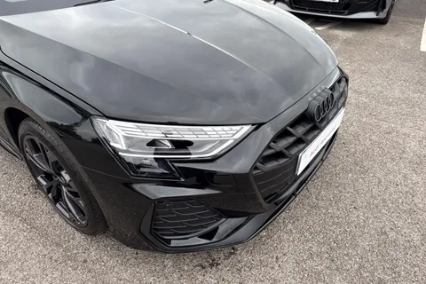 DA25SMX Audi A3 Black Edition 40 TFSI e 204 PS S tronic Thumbnail #9