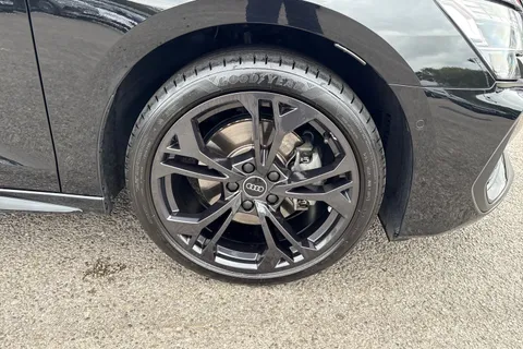 DA25SMX Audi A3 Black Edition 40 TFSI e 204 PS S tronic Thumbnail #10