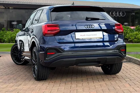 KO74URA Audi Q2 Black Edition 35 TFSI 150 PS S tronic Thumbnail #3