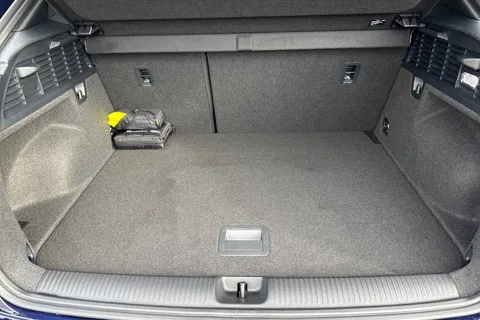 KO74URA Audi Q2 Black Edition 35 TFSI 150 PS S tronic Thumbnail #7