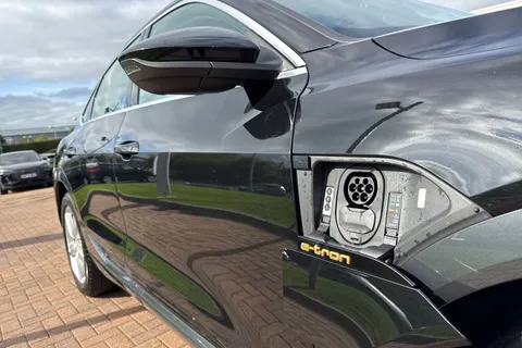GY72HKG Audi e-tron Sportback Technik 50 quattro 230,00 kW Thumbnail #28