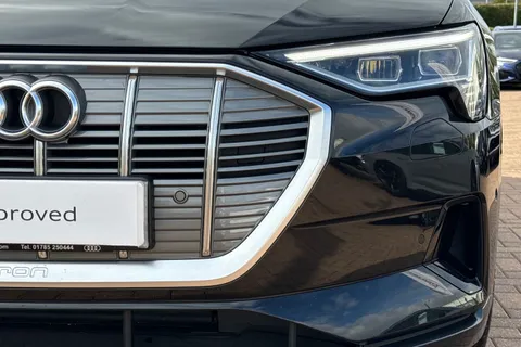 GY72HKG Audi e-tron Sportback Technik 50 quattro 230,00 kW Thumbnail #30