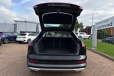 GY72HKG Audi e-tron Sportback Technik 50 quattro 230,00 kW Thumbnail #39
