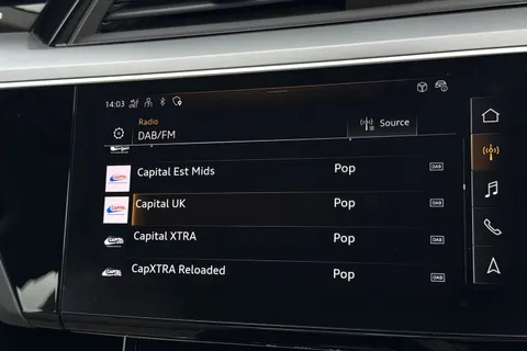 GY72HKG Audi e-tron Sportback Technik 50 quattro 230,00 kW Thumbnail #53