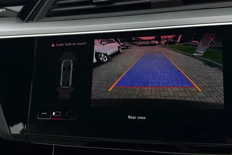 GY72HKG Audi e-tron Sportback Technik 50 quattro 230,00 kW Thumbnail #57