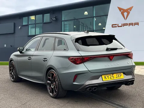 KY25JXP CUPRA Leon 2.0 TSI 333 VZ3 5dr DSG 4Drive, **MATTE PAINT, PAN ROOF** Thumbnail #3