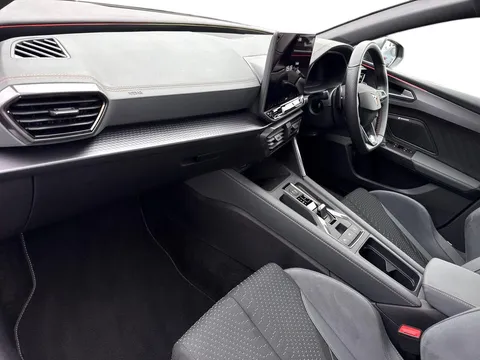 KY25JXP CUPRA Leon 2.0 TSI 333 VZ3 5dr DSG 4Drive, **MATTE PAINT, PAN ROOF** Thumbnail #9