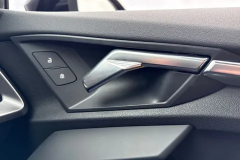 DA72KPV Audi A3 S line 35 TFSI 150 PS S tronic Thumbnail #22