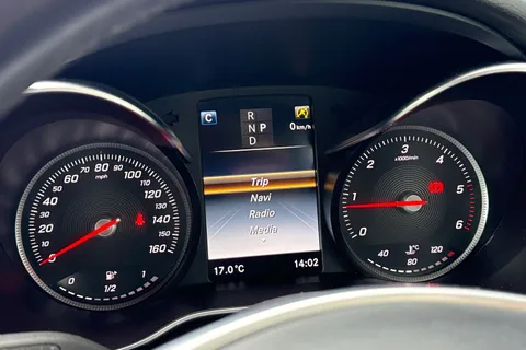 OV18ZGB Mercedes-Benz C Class 2.1 C220d AMG Line G-Tronic+ Euro 6 (s/s) 2dr Thumbnail #54