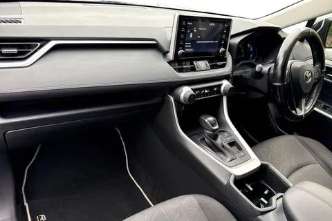 SJ72WFS Toyota Rav4 2.5 VVT-h Icon CVT Euro 6 (s/s) 5dr Thumbnail #16