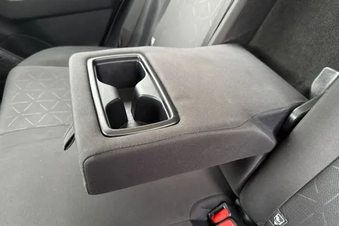 SJ72WFS Toyota Rav4 2.5 VVT-h Icon CVT Euro 6 (s/s) 5dr Thumbnail #33