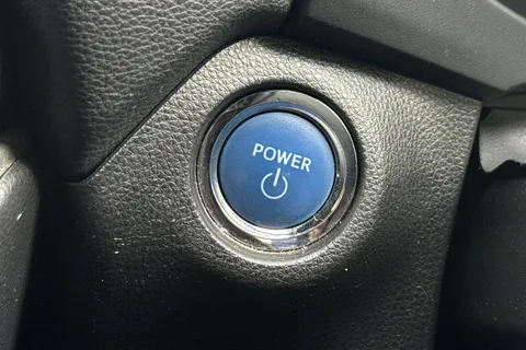 SJ72WFS Toyota Rav4 2.5 VVT-h Icon CVT Euro 6 (s/s) 5dr Thumbnail #45