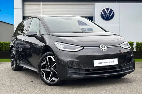 LO70ANR Volkswagen ID.3 Pro (58kWh) Family (Performance) | Rear Camera | Pan Roof Thumbnail #1