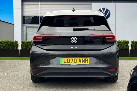 LO70ANR Volkswagen ID.3 Pro (58kWh) Family (Performance) | Rear Camera | Pan Roof Thumbnail #4